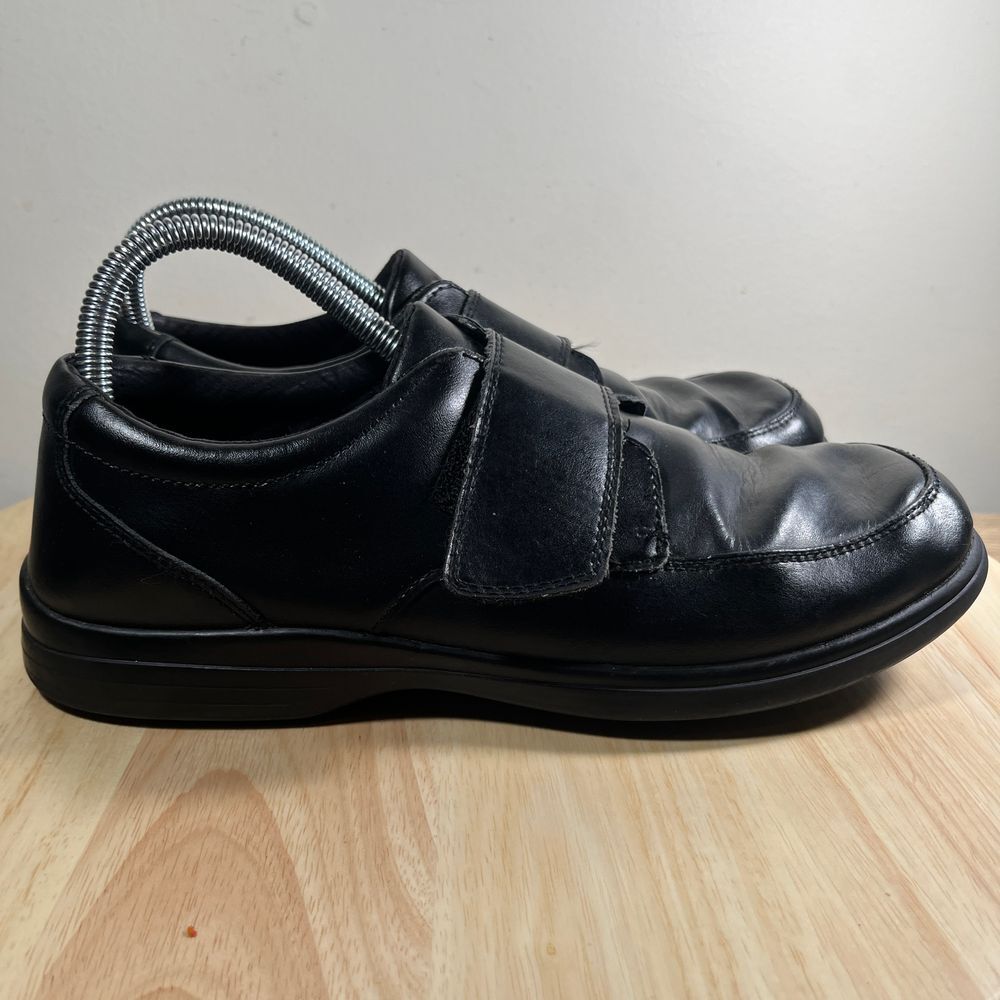 Hush Puppies Mens Size 7 Shoes Black Leather Strap Casual Comfort